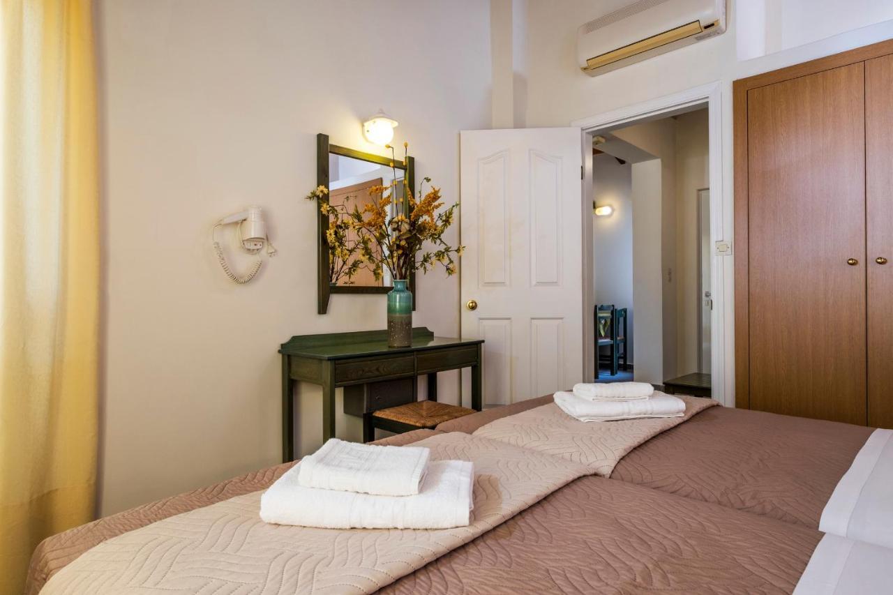 Theos Village Apartments 카토다라초 외부 사진