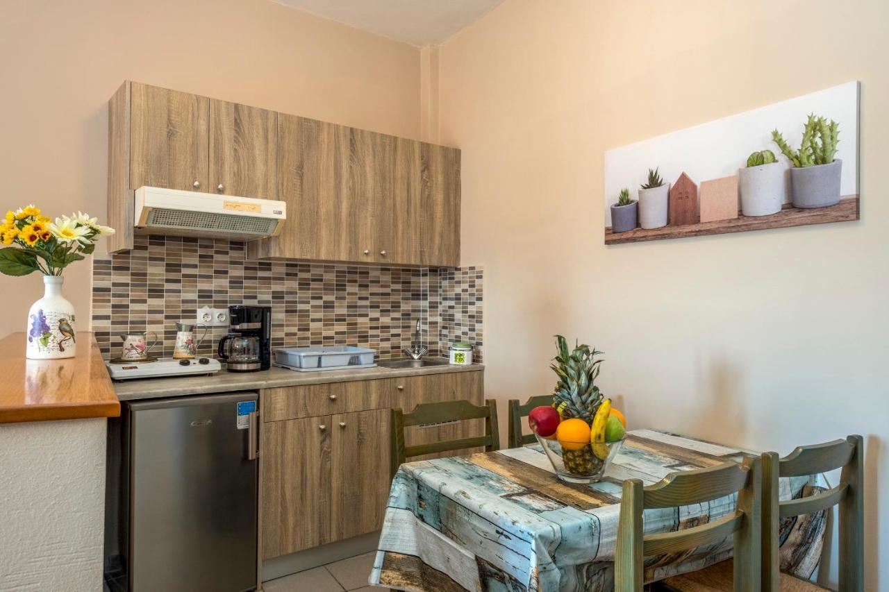 Theos Village Apartments 카토다라초 외부 사진