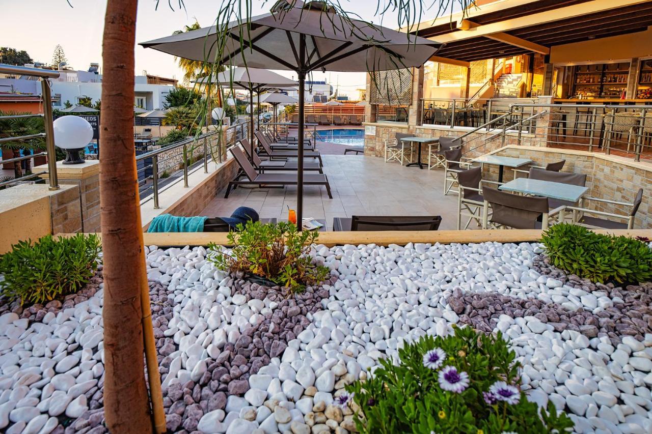 Theos Village Apartments 카토다라초 외부 사진