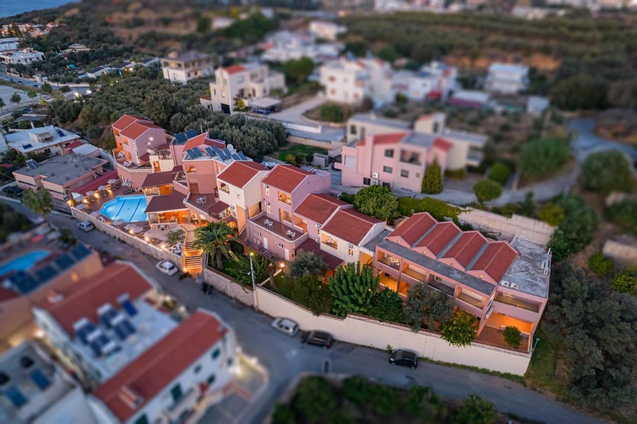 Theos Village Apartments 카토다라초 외부 사진