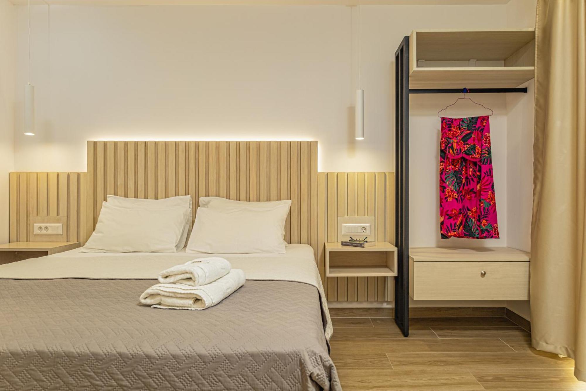 Theos Village Apartments 카토다라초 외부 사진