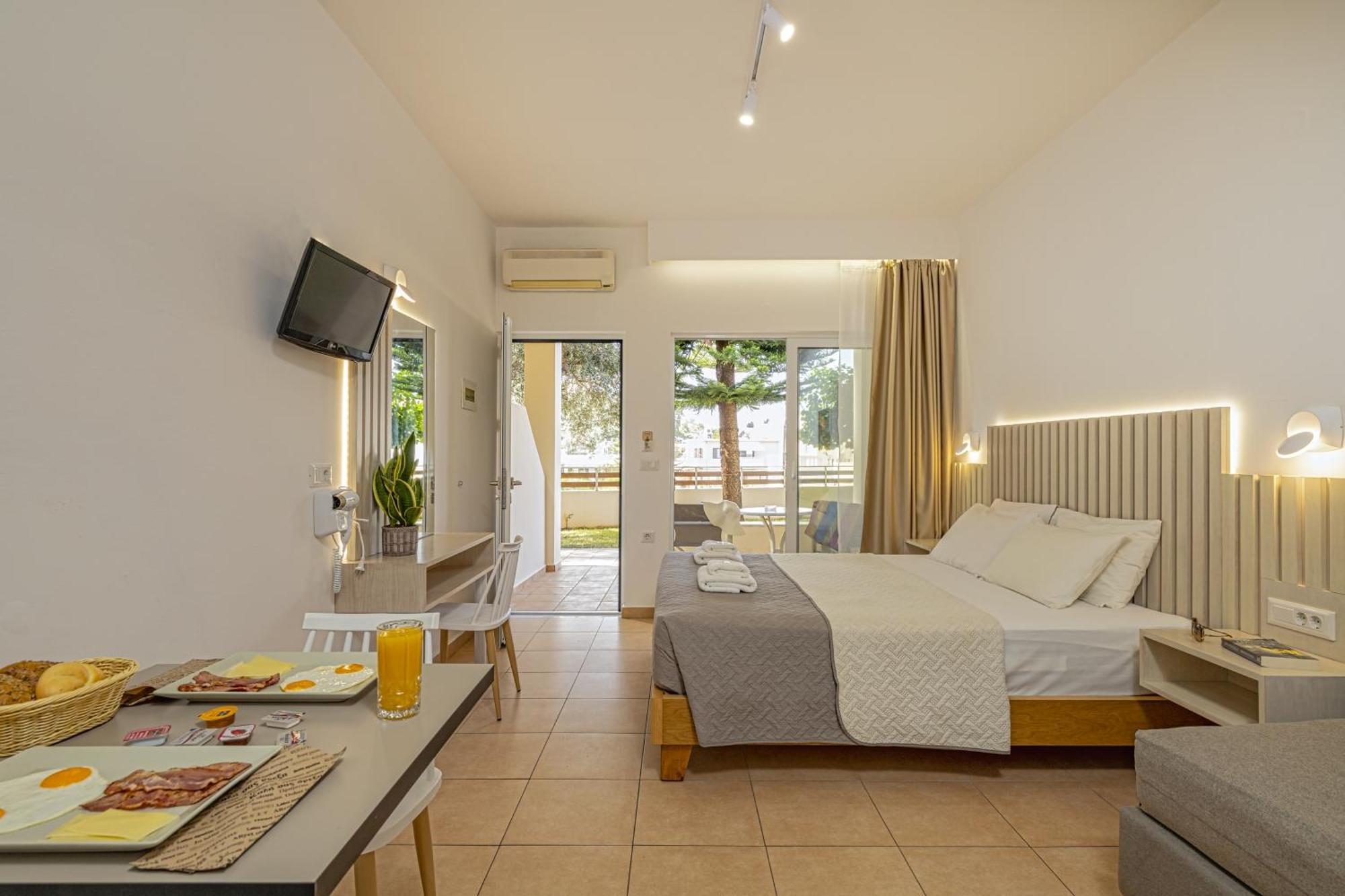 Theos Village Apartments 카토다라초 외부 사진